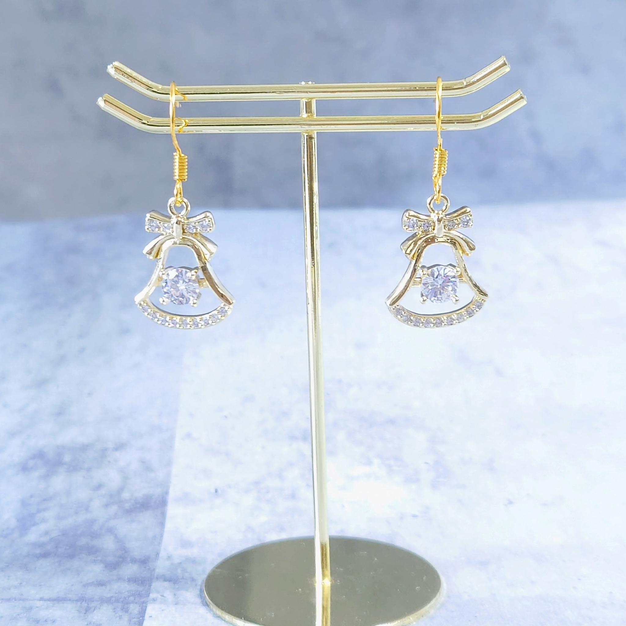 クリスマスベルピアス・イヤリング 冬 デート ギフト プレゼント ジルコニア1枚目の画像