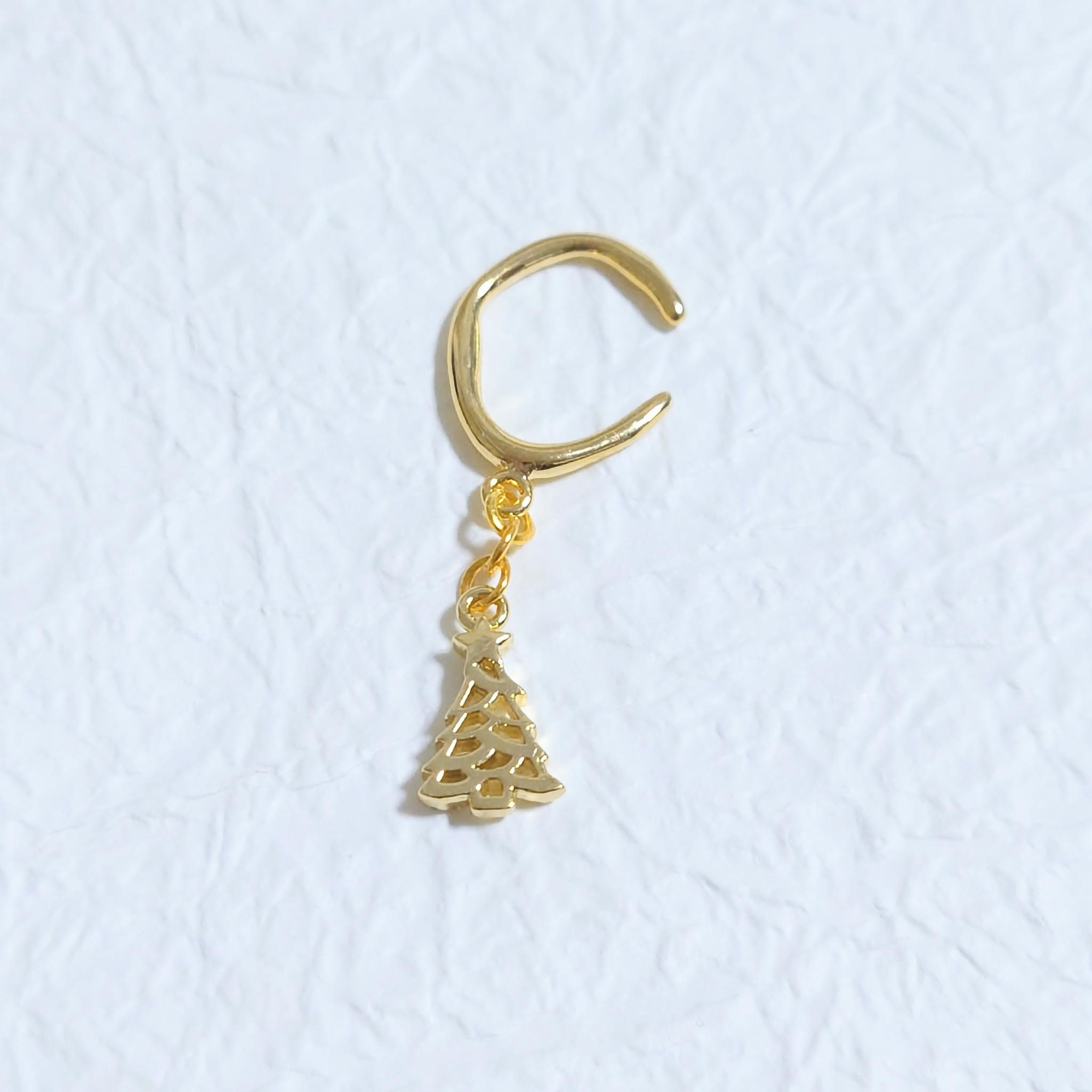 小さなクリスマスツリーイヤーカフ ゴールド 冬 クリスマス オフィス デート キュービックジルコニア ユニセックス | 4枚目